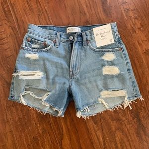 Mid-Rise Boyfriend Shorts